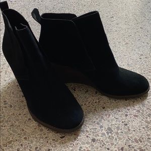 Lucky Brand Black Suede Booties size 9